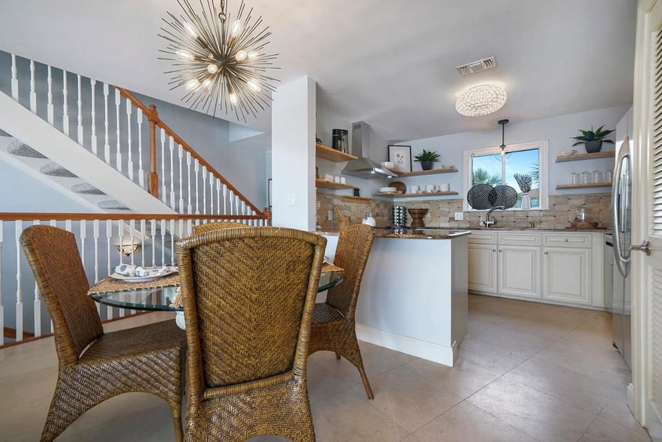 Twin Palms - Beachfront Duplex with Ocean Views & Direct Beach Access House in Destin