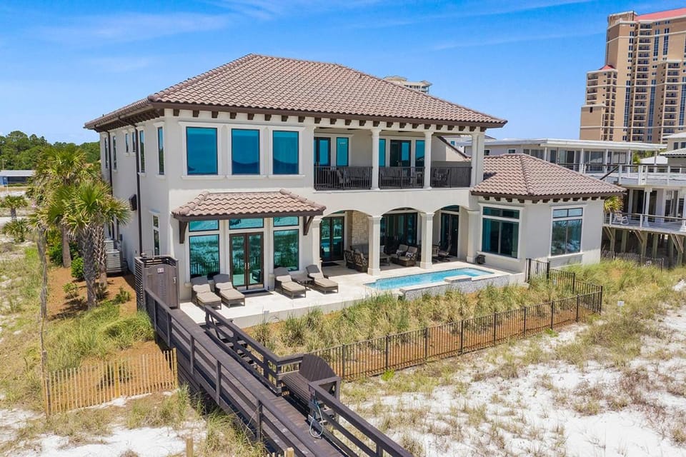 Verona - Huge Ocean Front Home in Gulf Pines with Private Pool & Beach Access House in Gulf Pines