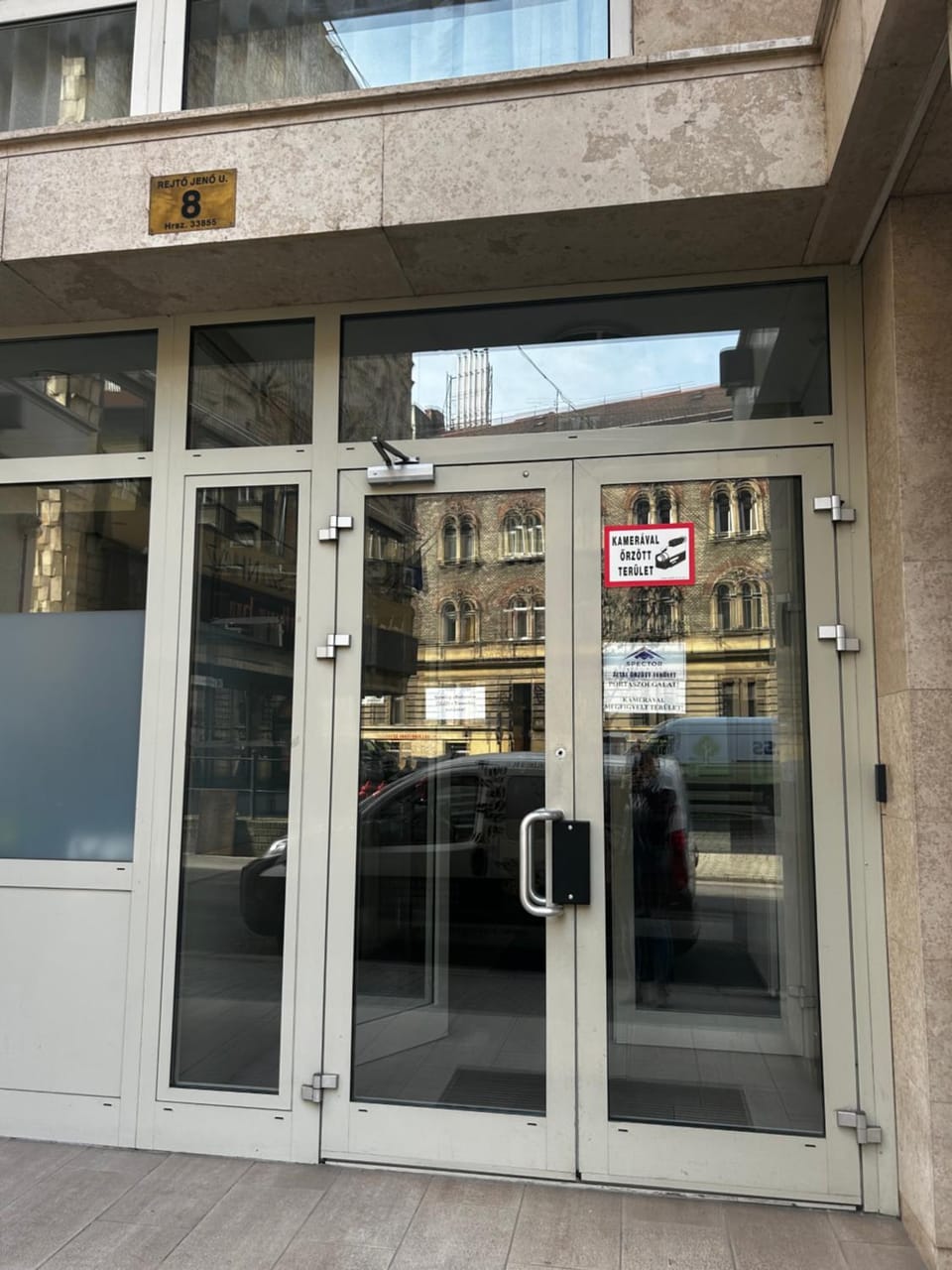 Property building, Facade/entrance