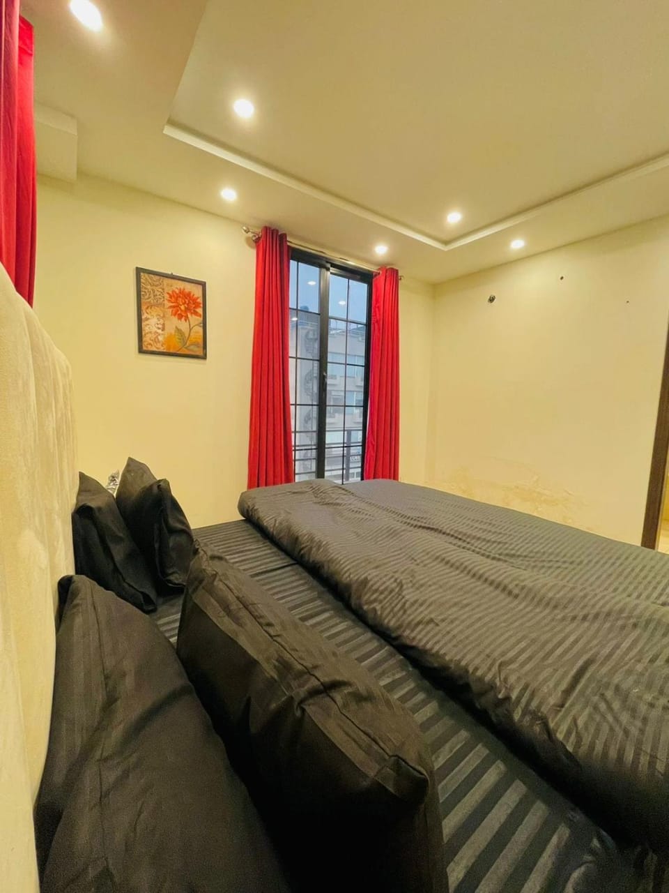 Noor Luxury Residence Apartment in Lahore