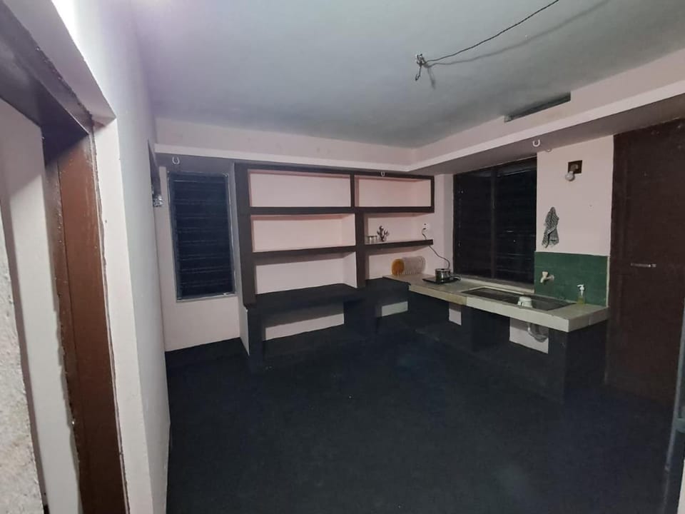 Kitchen or kitchenette, kitchen, kitchen