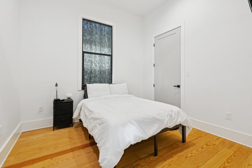 The Royal Haus NOLA 3 Bed Beauty House in Ninth Ward