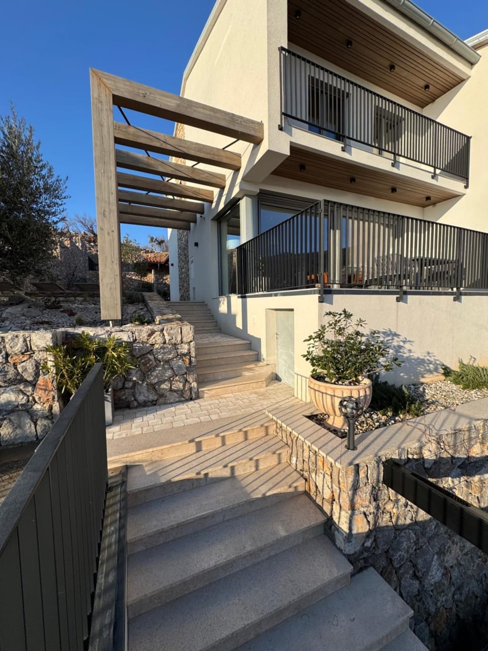 Property building, Balcony/Terrace