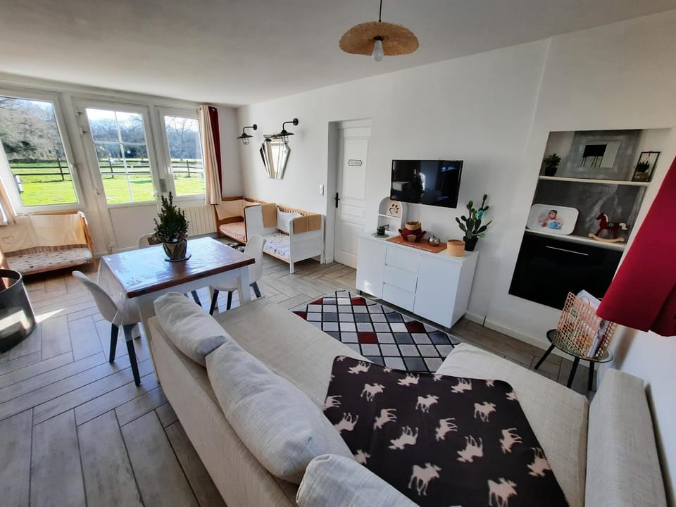 La Martine Petfriendly House in Normandy