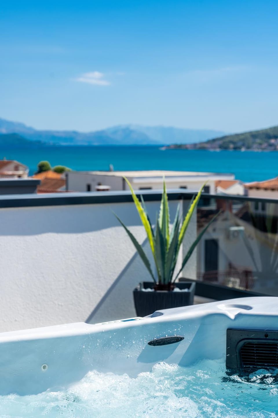 View (from property/room), Balcony/Terrace, Sea view