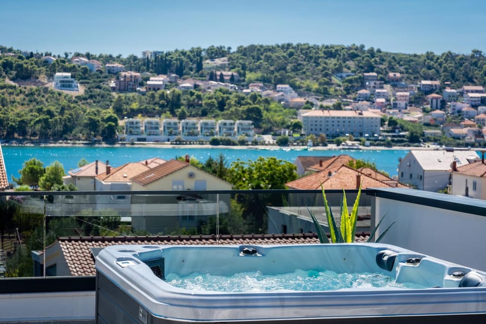 Day, City view, Swimming pool