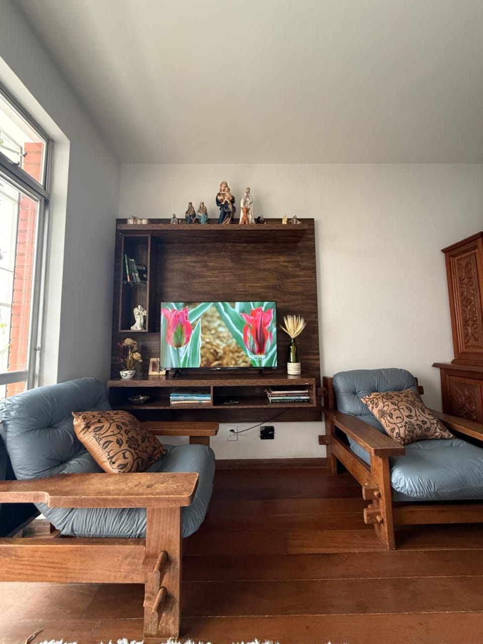 TV and multimedia, Seating area, Evening entertainment