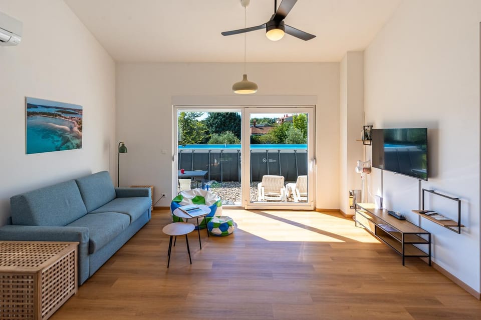 TV and multimedia, Living room