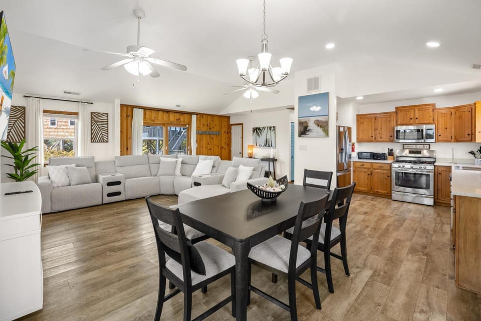 8055 - Down By The Dunes House in Rodanthe