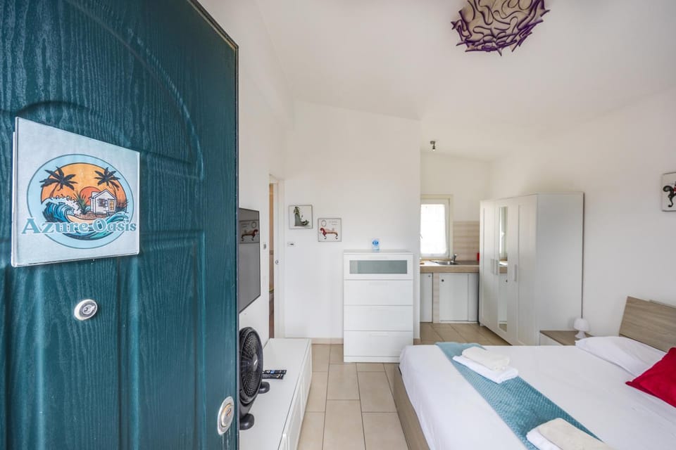 Bed, Kitchen or kitchenette, Photo of the whole room, Bedroom, wardrobe
