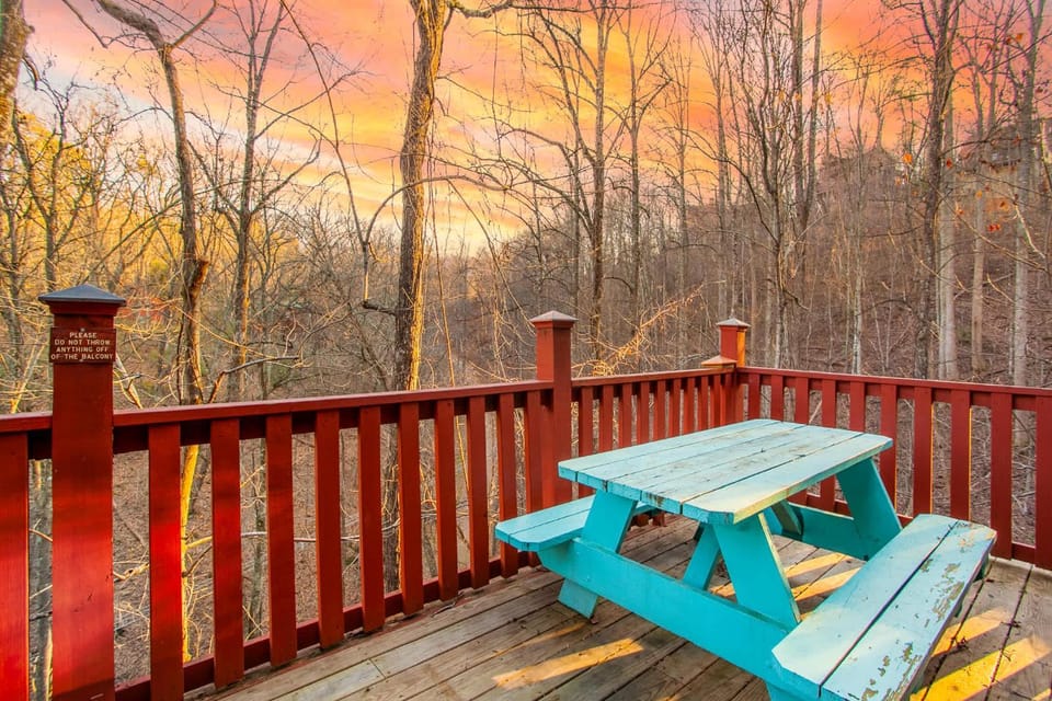 Cozy Sky Harbor Cabin for 12 w Hot Tub & Game Room Cabin in Sevier County