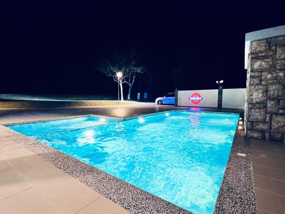 Property building, Other, Pool view, Swimming pool