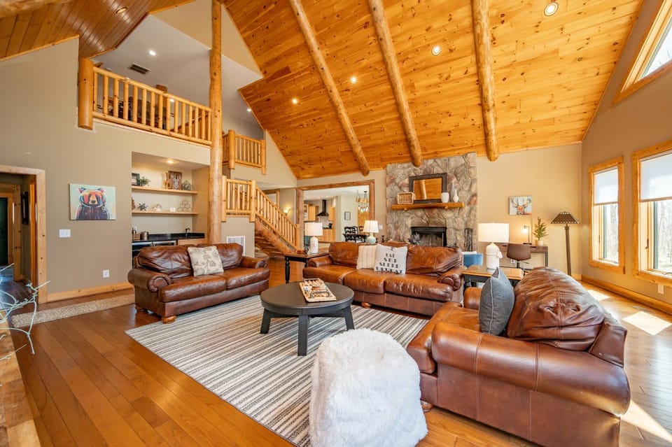 Aces Chalet Bed and Breakfast in Deep Creek Lake