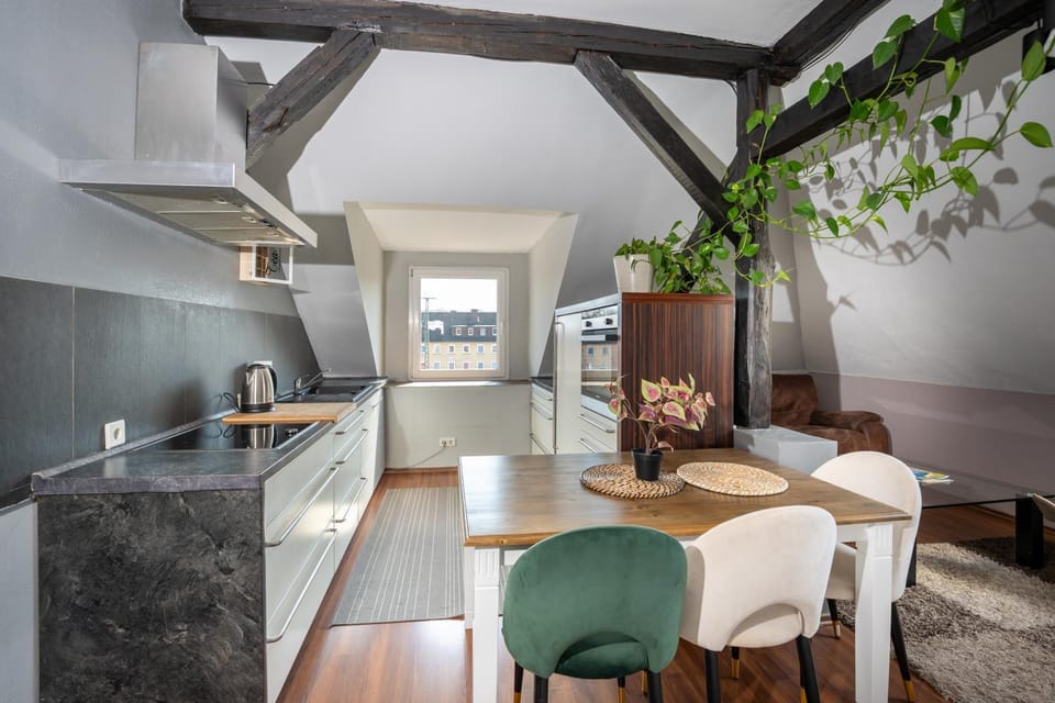 Kitchen or kitchenette, Living room, Dining area