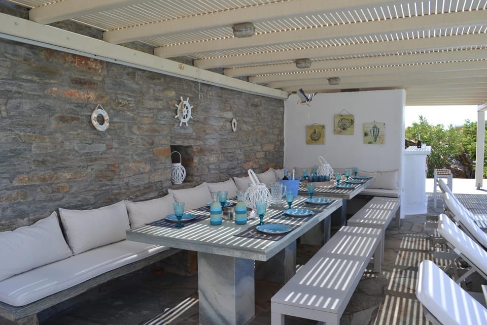 Balcony/Terrace, Dining area, Pool view