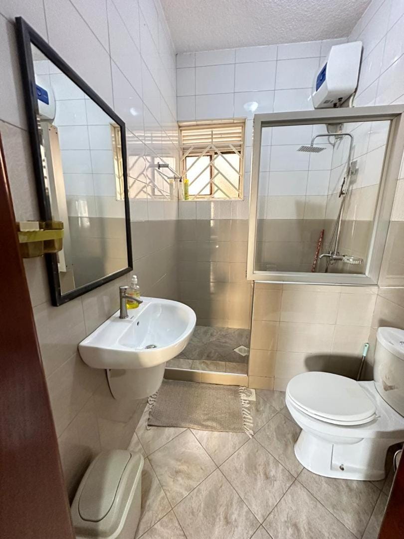 Karibu cozy crib Apartment in Kampala