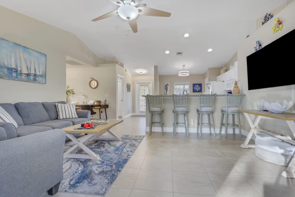 Relaxing Cape Coral Retreat House in Cape Coral