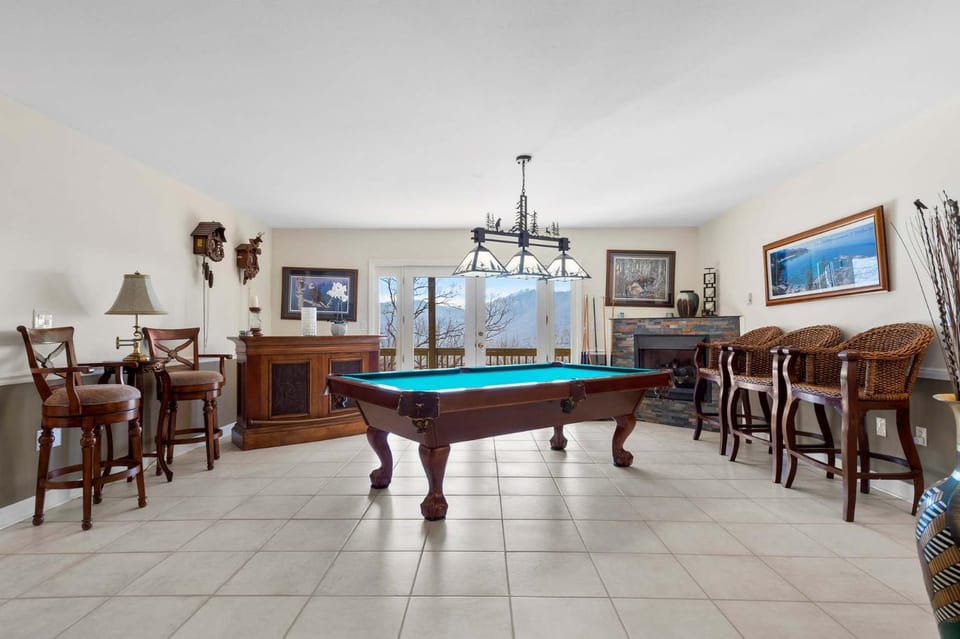 Mountain View Retreat Near Downtown & Biltmore House in Swannanoa