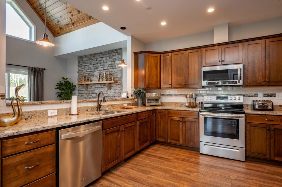 Wanderlust by Railey Vacations House in Deep Creek Lake