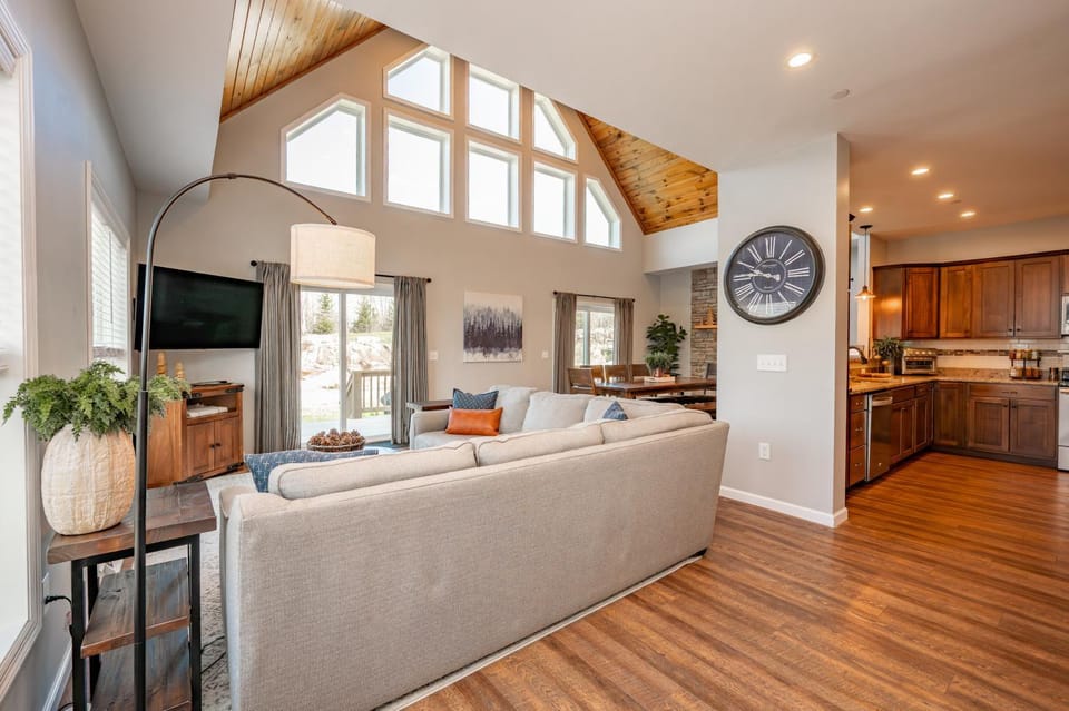 Wanderlust House in Deep Creek Lake
