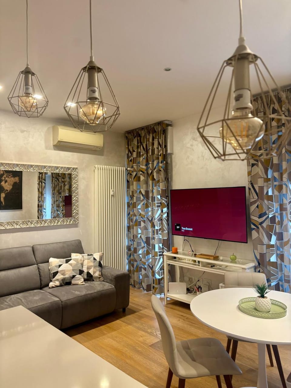 TV and multimedia, Dining area