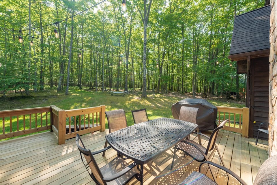 Wander Inn by Railey Vacations House in Deep Creek Lake