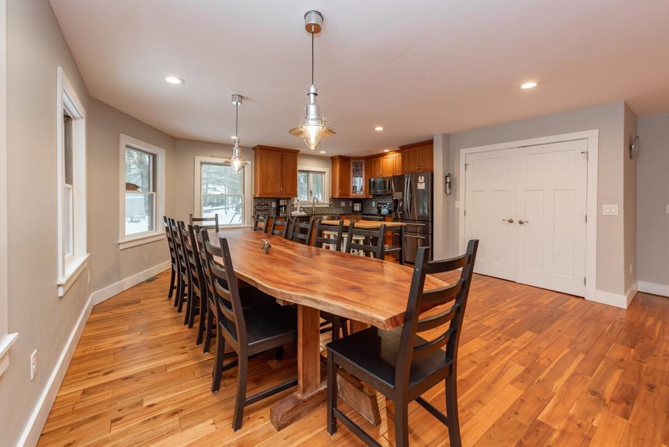 Wake Up Grateful by Railey Vacations House in Deep Creek Lake