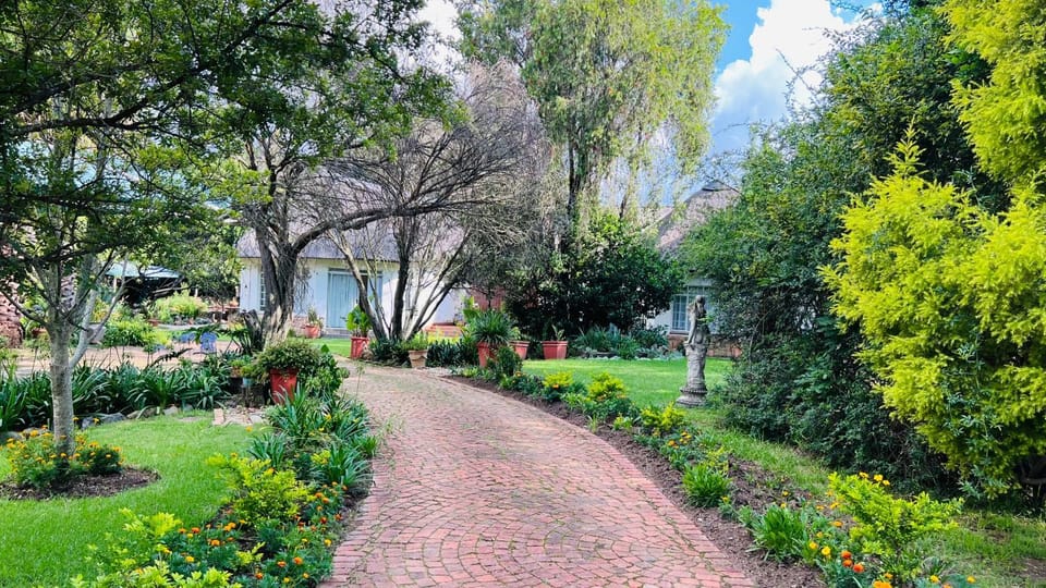 Midrand Manor Guesthouse Bed and Breakfast in Gauteng