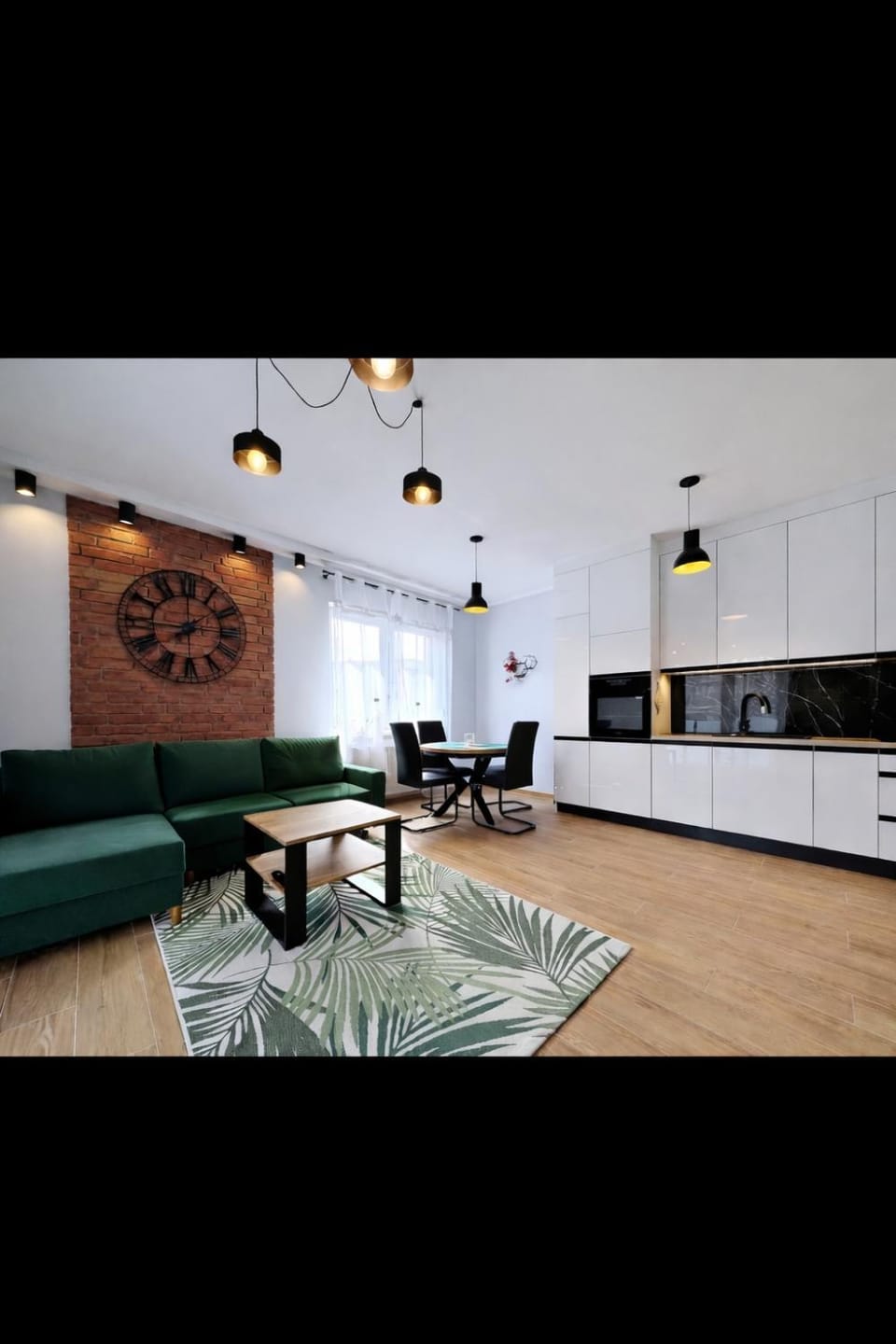 Kitchen or kitchenette, Living room, Seating area, Dining area, stove