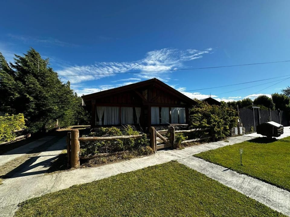 Sentidos cardinales casa B Encanto Chalet in Santa Cruz Province
