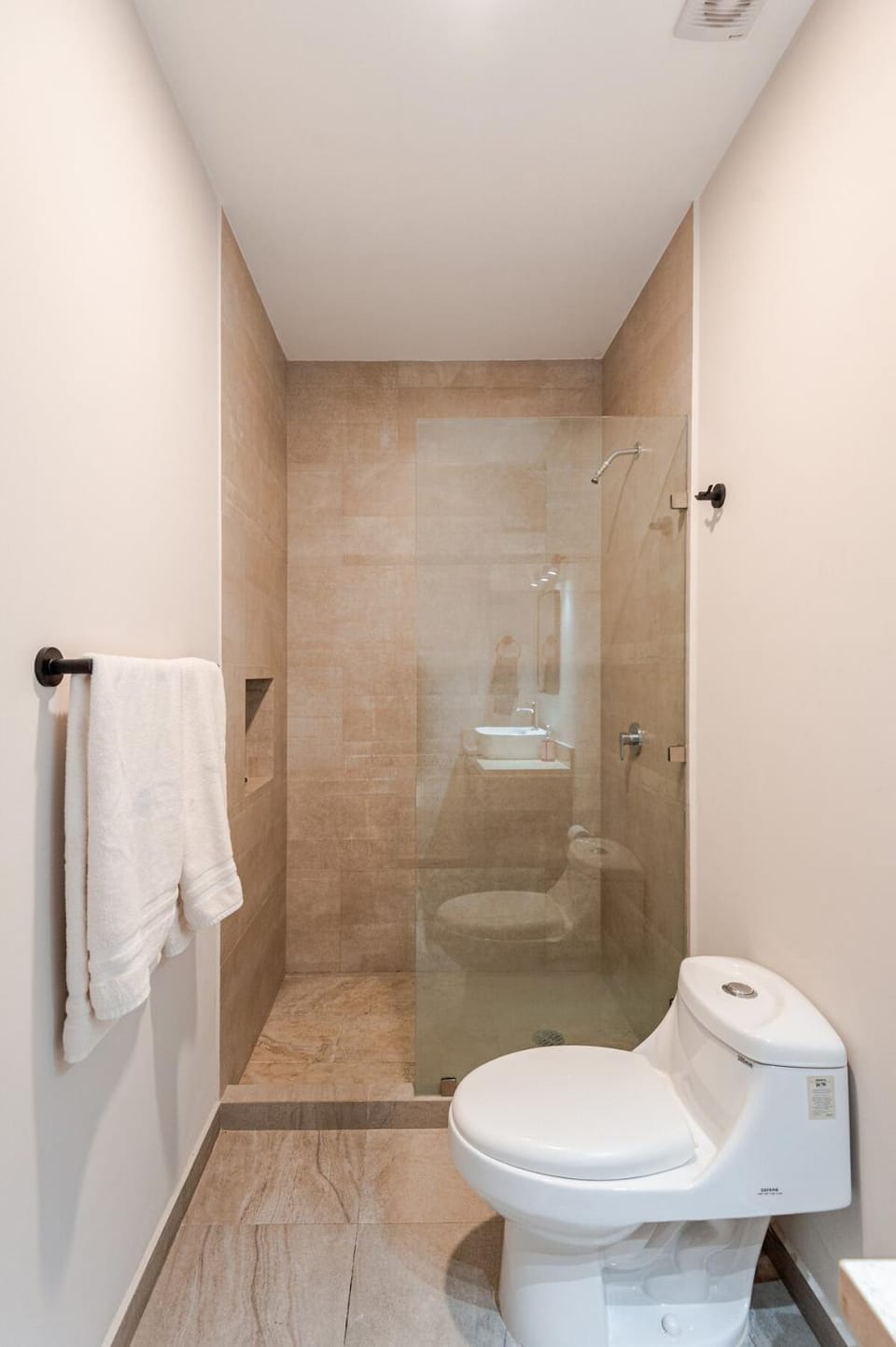 Shower, Toilet, Bathroom, towels, Internal: Not applicable to any particular room