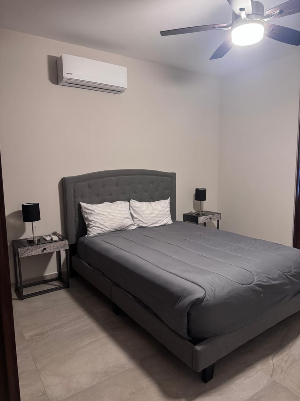 Bed, Bedroom, air conditioner, Internal: Not applicable to any particular room