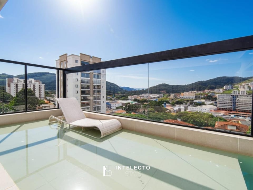 Day, View (from property/room), Balcony/Terrace, City view, Mountain view, Pool view, Swimming pool, sunbed