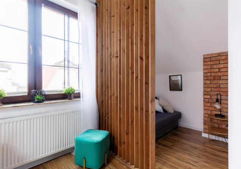 Living room, Seating area, internet