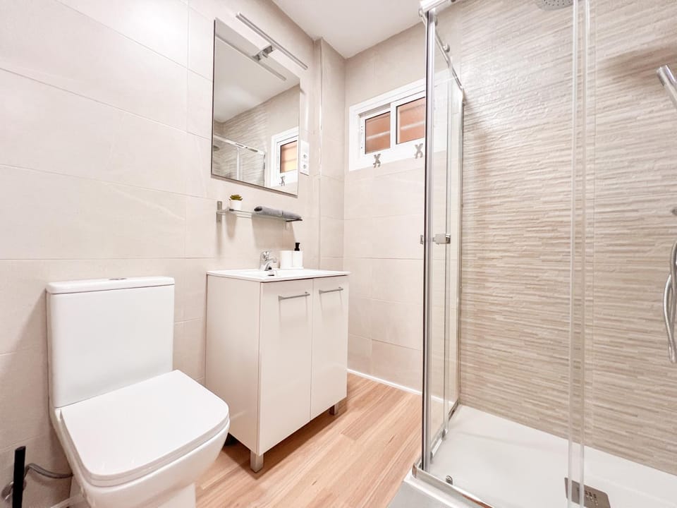 Toilet, Bathroom
