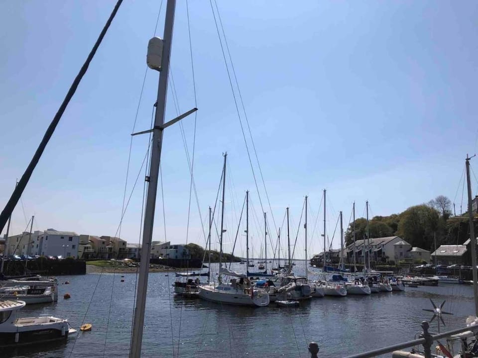 Stylish Cosy Town Centre Duplex - Close to Harbour Apartment in Porthmadog