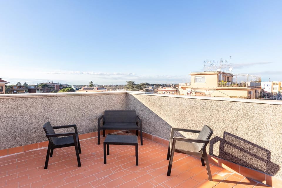 Labanca's Rooftop Attic Rome House in Rome