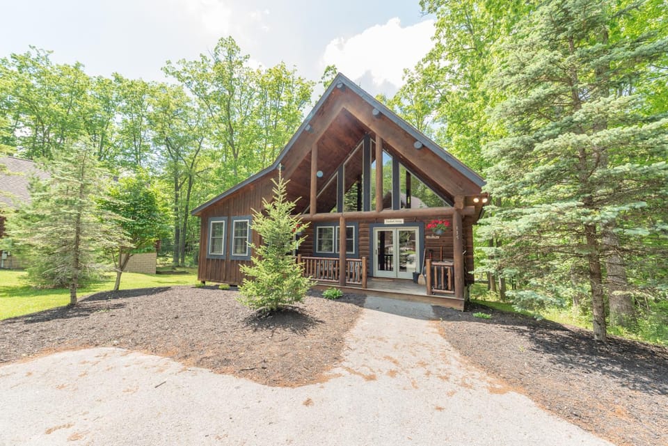 Tucked Away House in Deep Creek Lake