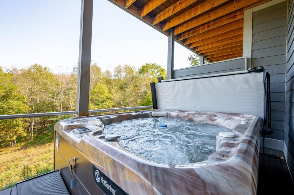 Treetops House in Deep Creek Lake