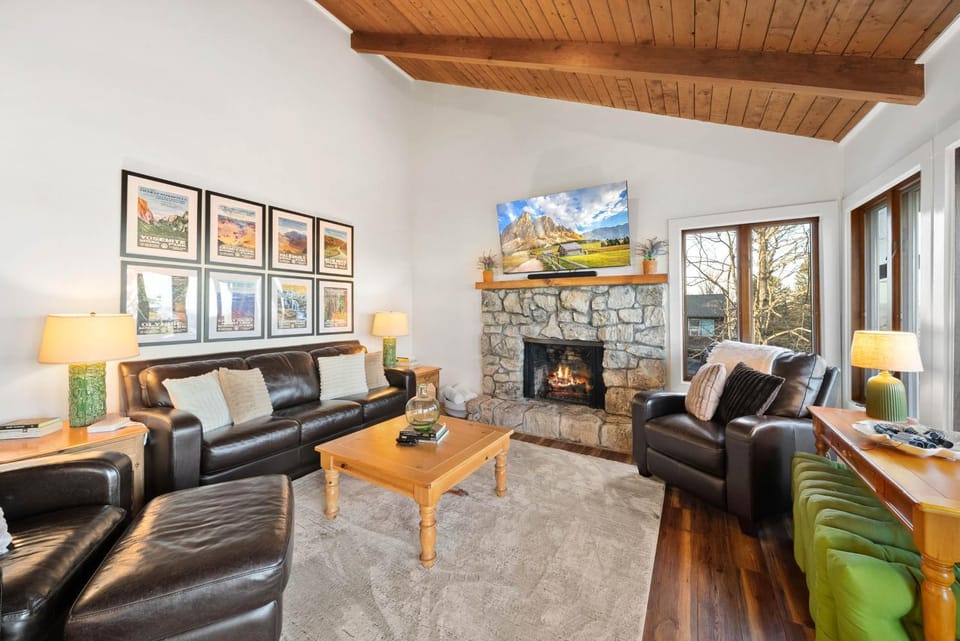 Alpine Horizon House in Watauga