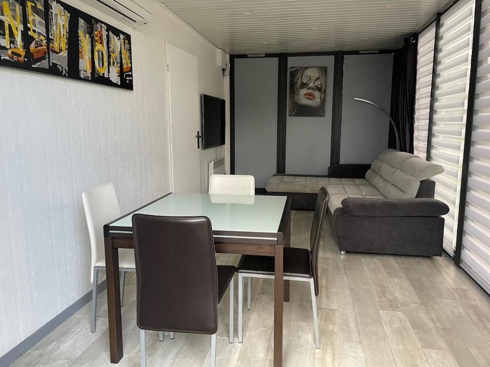 Chaleureuse annexe contemporaine Apartment in Grand Est