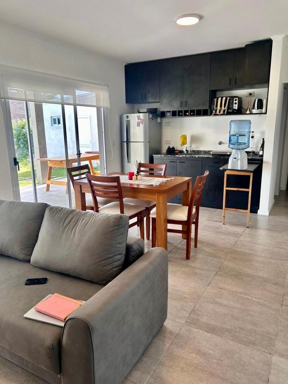Kitchen or kitchenette, Living room, Seating area, Dining area, oven, pet friendly