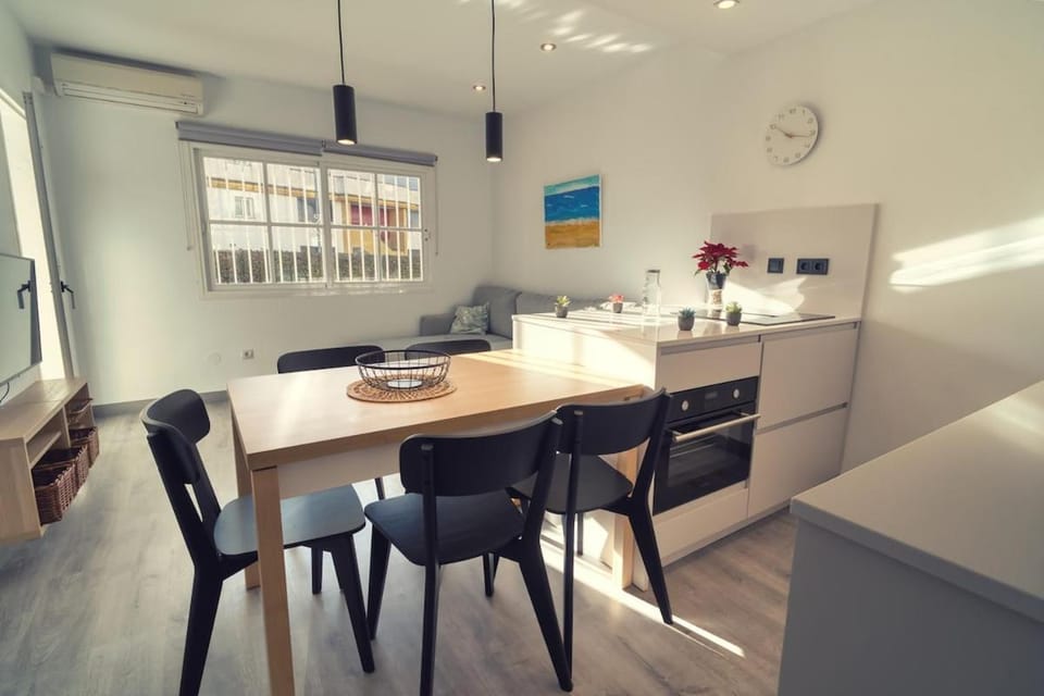 Terrace and pool Bright apartment Apartment in Torremolinos