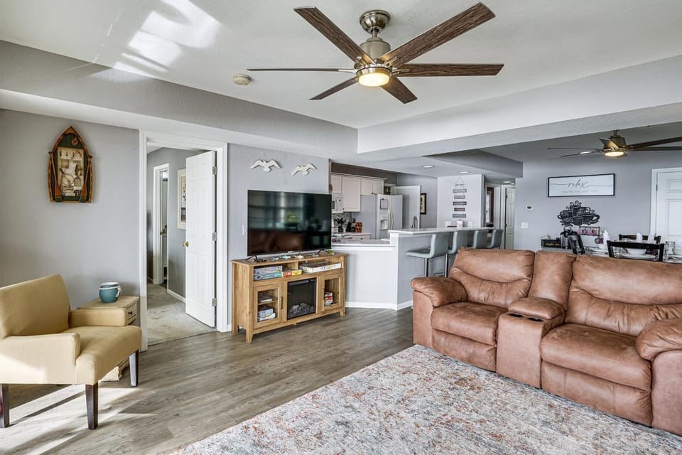 ‘Harbour Horizon’ Gem: 1 MM Main Channel, 2 Pools House in Lake of the Ozarks