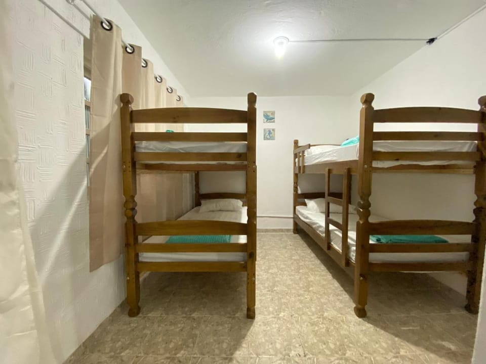 Bedroom, bunk bed
