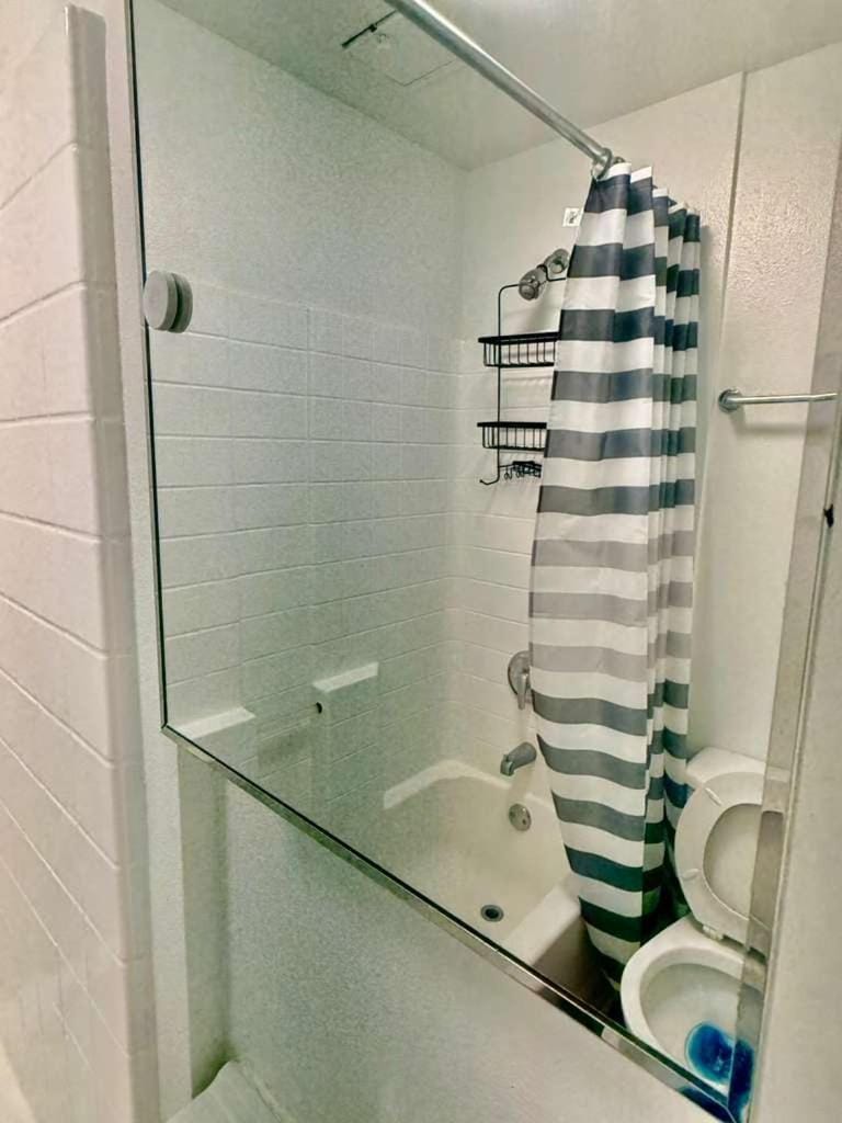 Bathroom, Bath