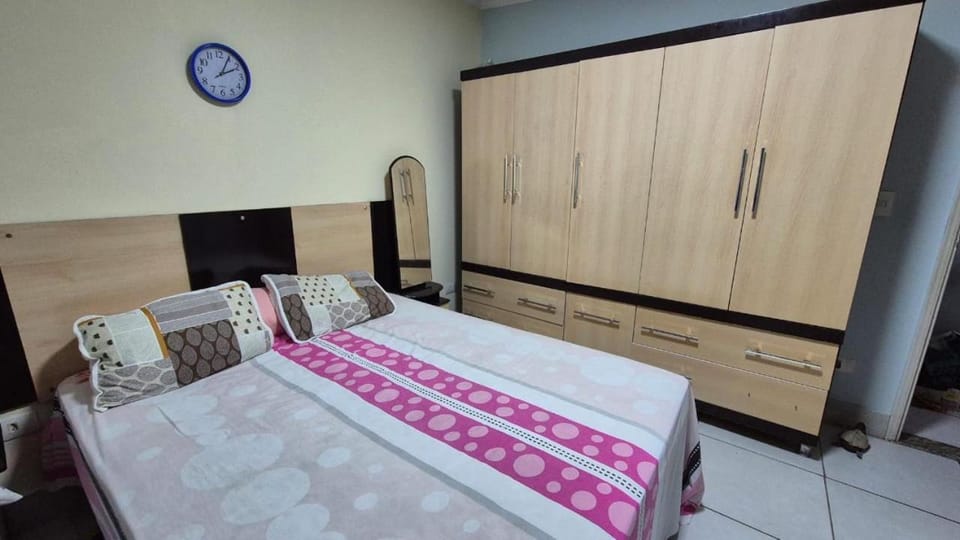 Apto na Tupi a poucos passos da praia Apartment in State of São Paulo