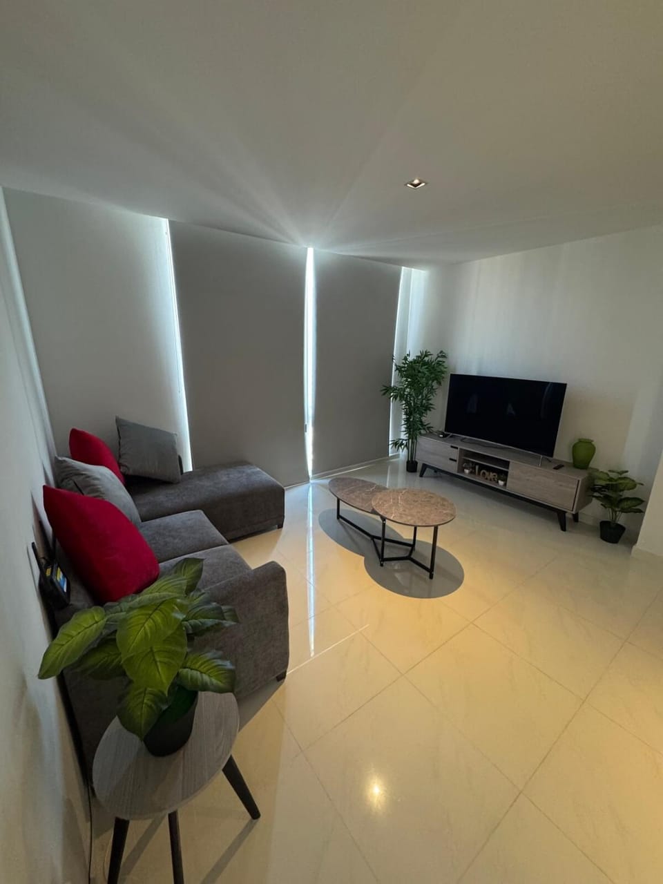 TV and multimedia, Photo of the whole room