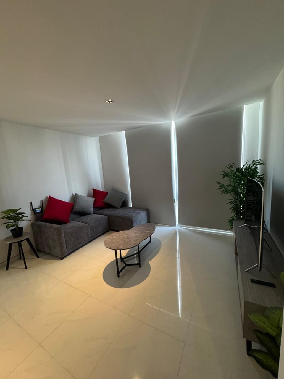 TV and multimedia, Photo of the whole room
