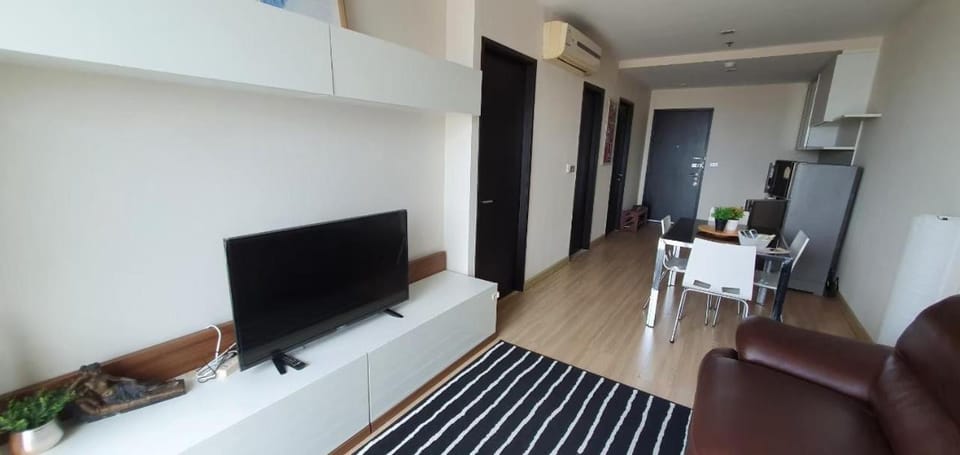 Sky Walk Condo Spacious 2BR Near BTS Phra Khanong Apartment in Bangkok